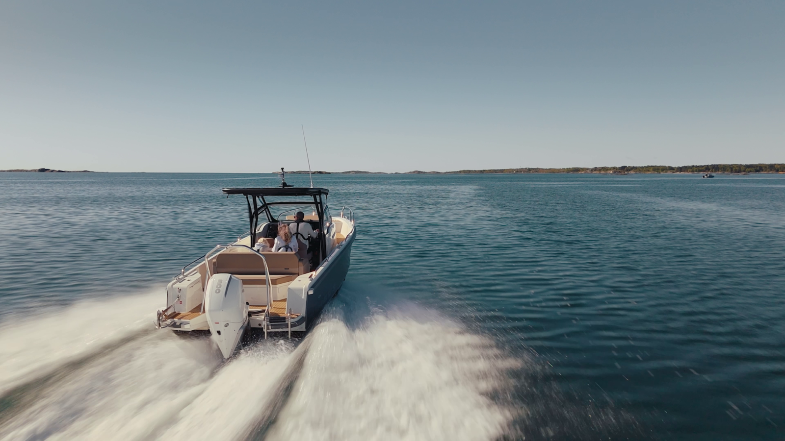 Family Boating Zipwake Sweden